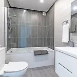 Eden Grove Retreat By Guestz *